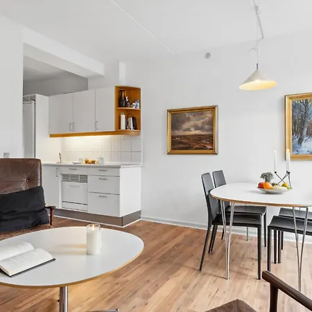 Апартаменты 1 Bedroom Stunning In